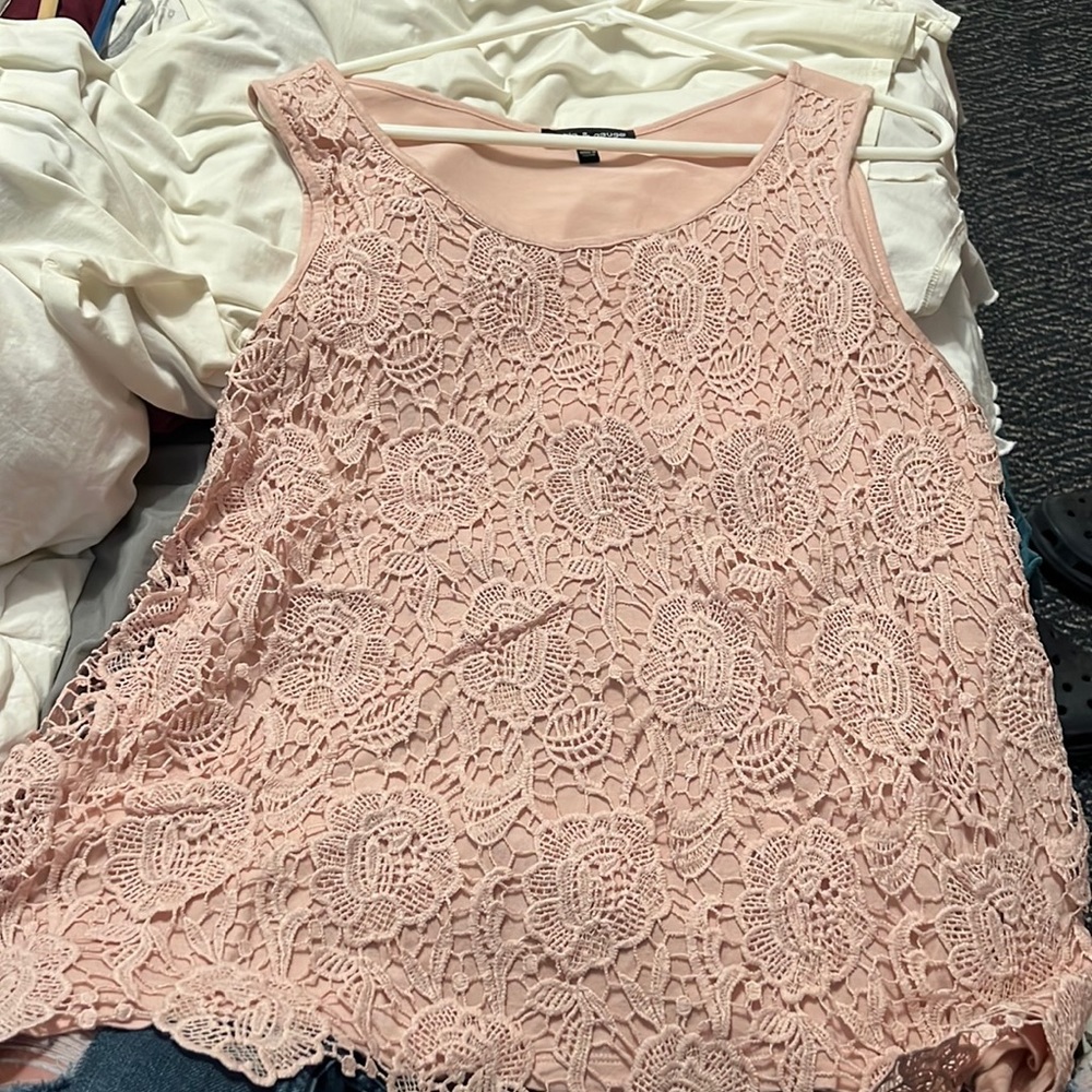 Cable and gauge tank top